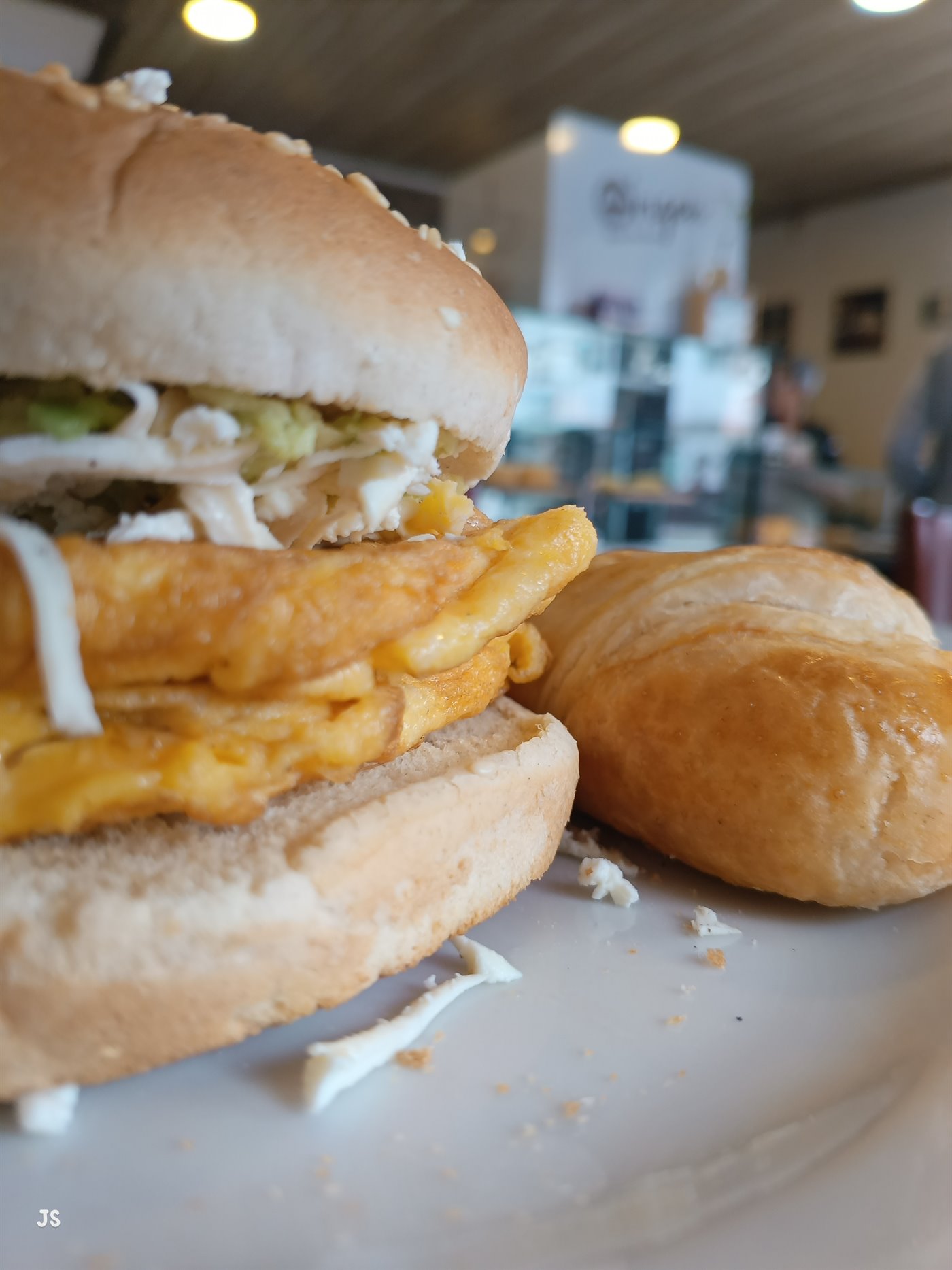 Hamburguesa con palito de queso