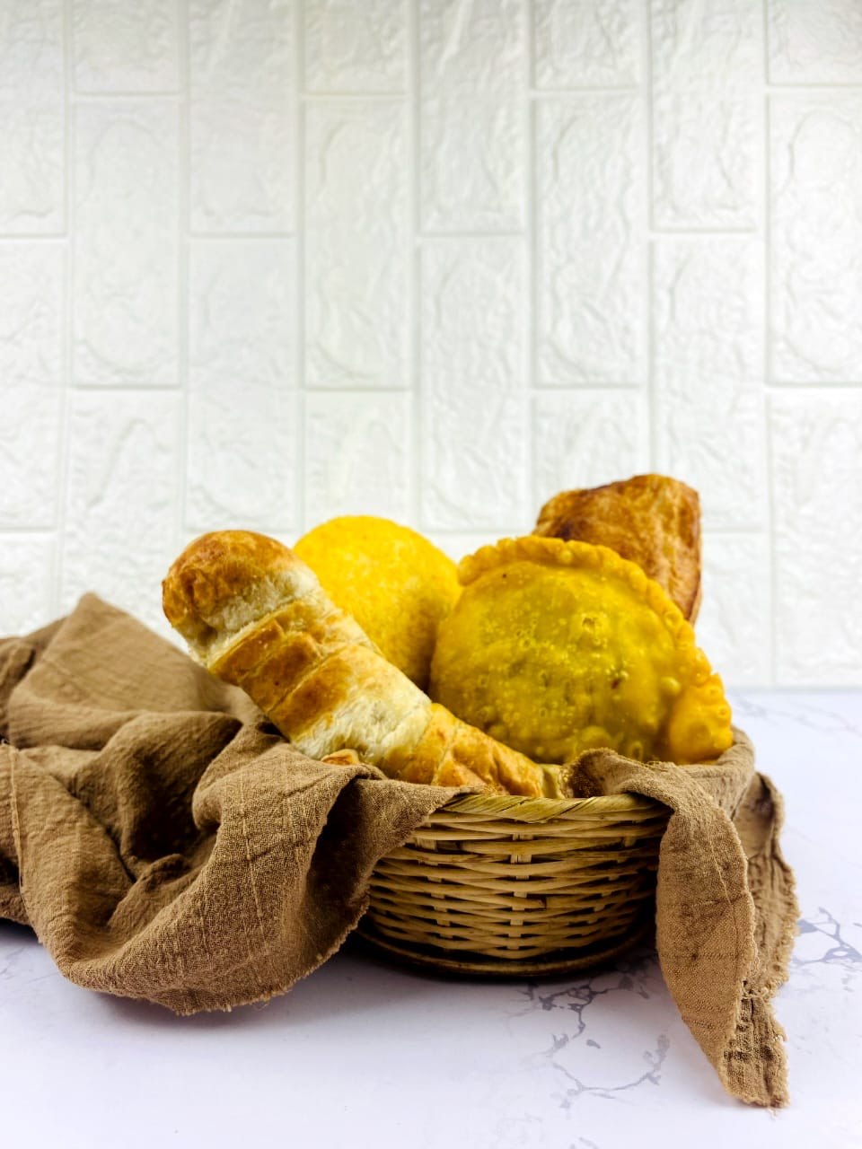 Palito de queso y empanada